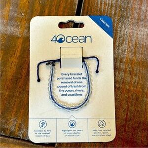4ocean Signature Clear & Navy Beaded Bracelet